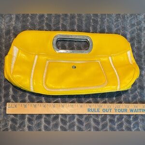 Yellow and white clutch. EUC no label.